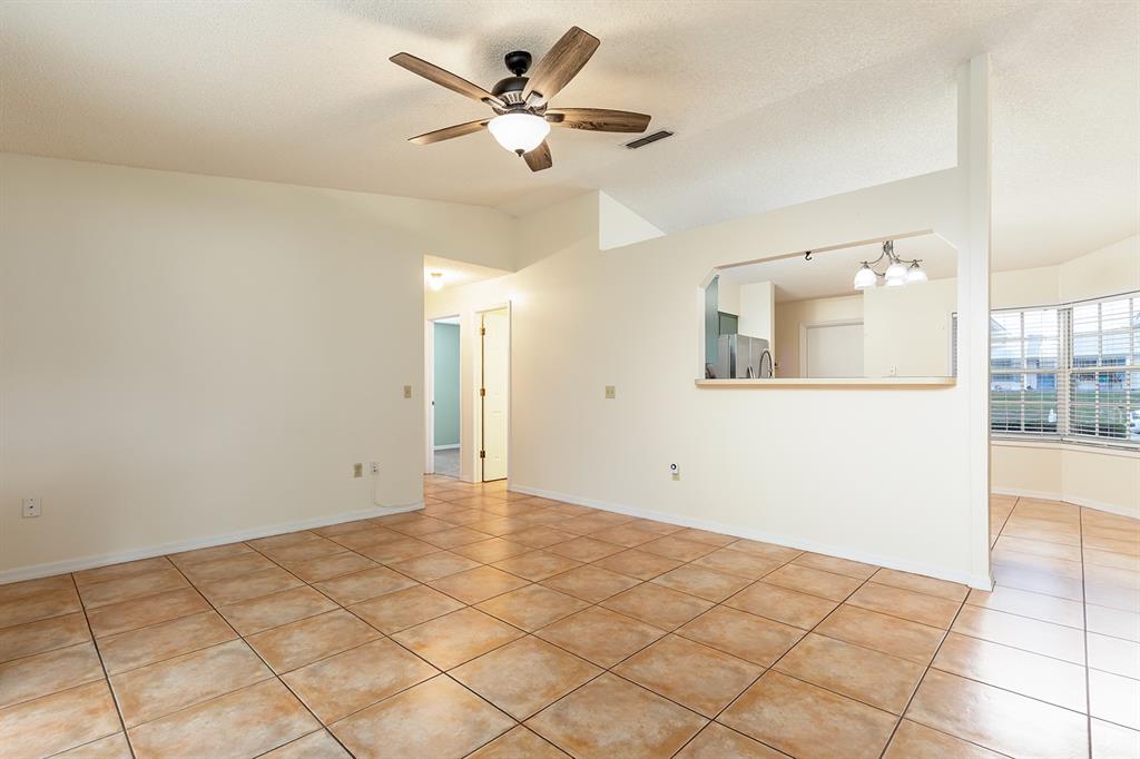 2076 South Parkton Drive Deltona, FL 32725 - Photo 12 of 30