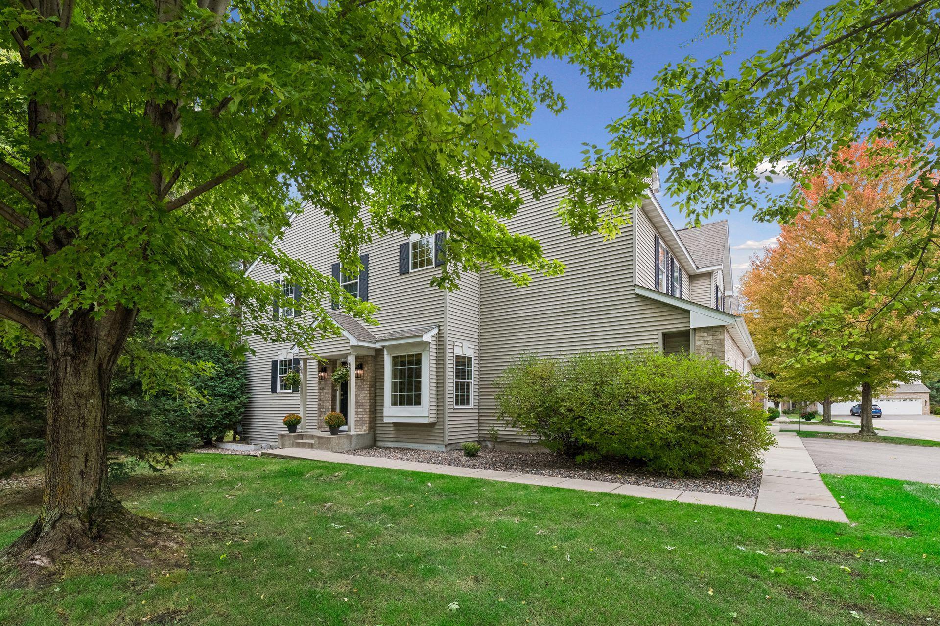 9370 Rath Place Eden Prairie, MN 55347 - Photo 2 of 34 Gallery Image 2