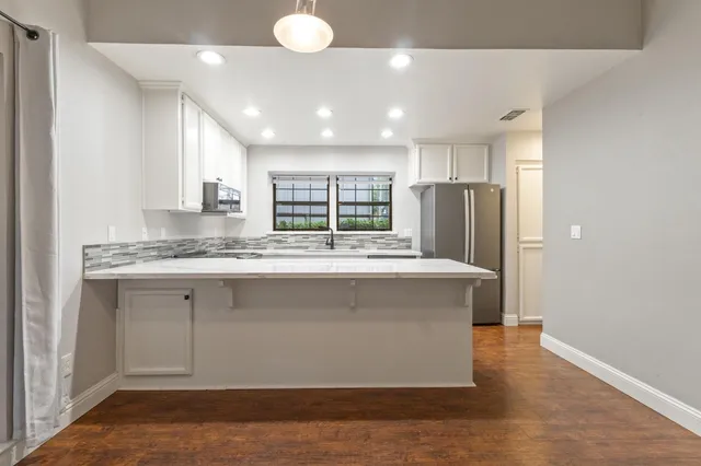 $365,000 | 3997 Park Cir Lane, Unit C, Carmichael, CA 95608