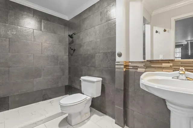 $365,000 | 3997 Park Cir Lane, Unit C, Carmichael, CA 95608