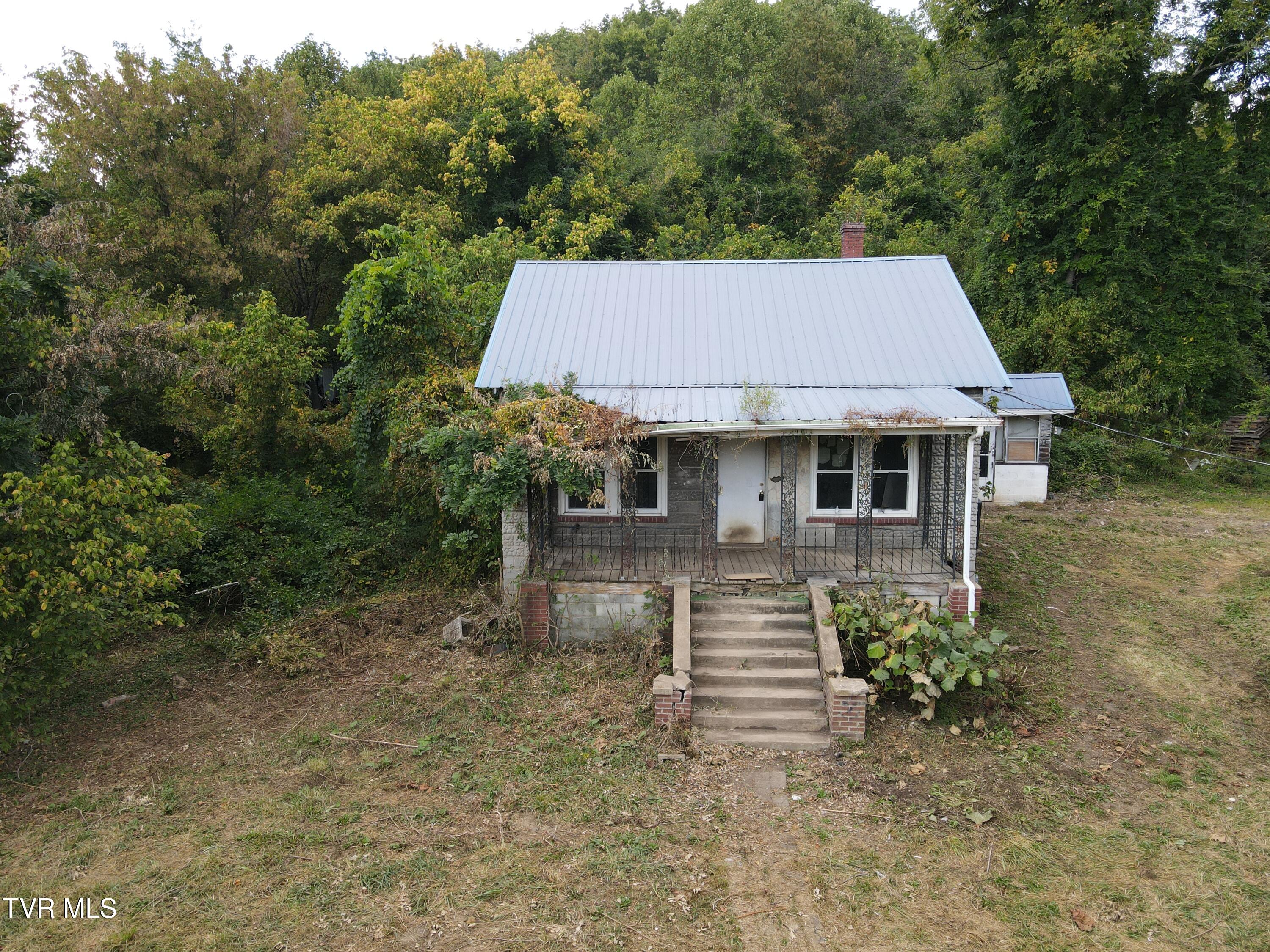 1033 Maple Gap Road Raven, VA 24639 - Photo 12 of 28 DJI_0121