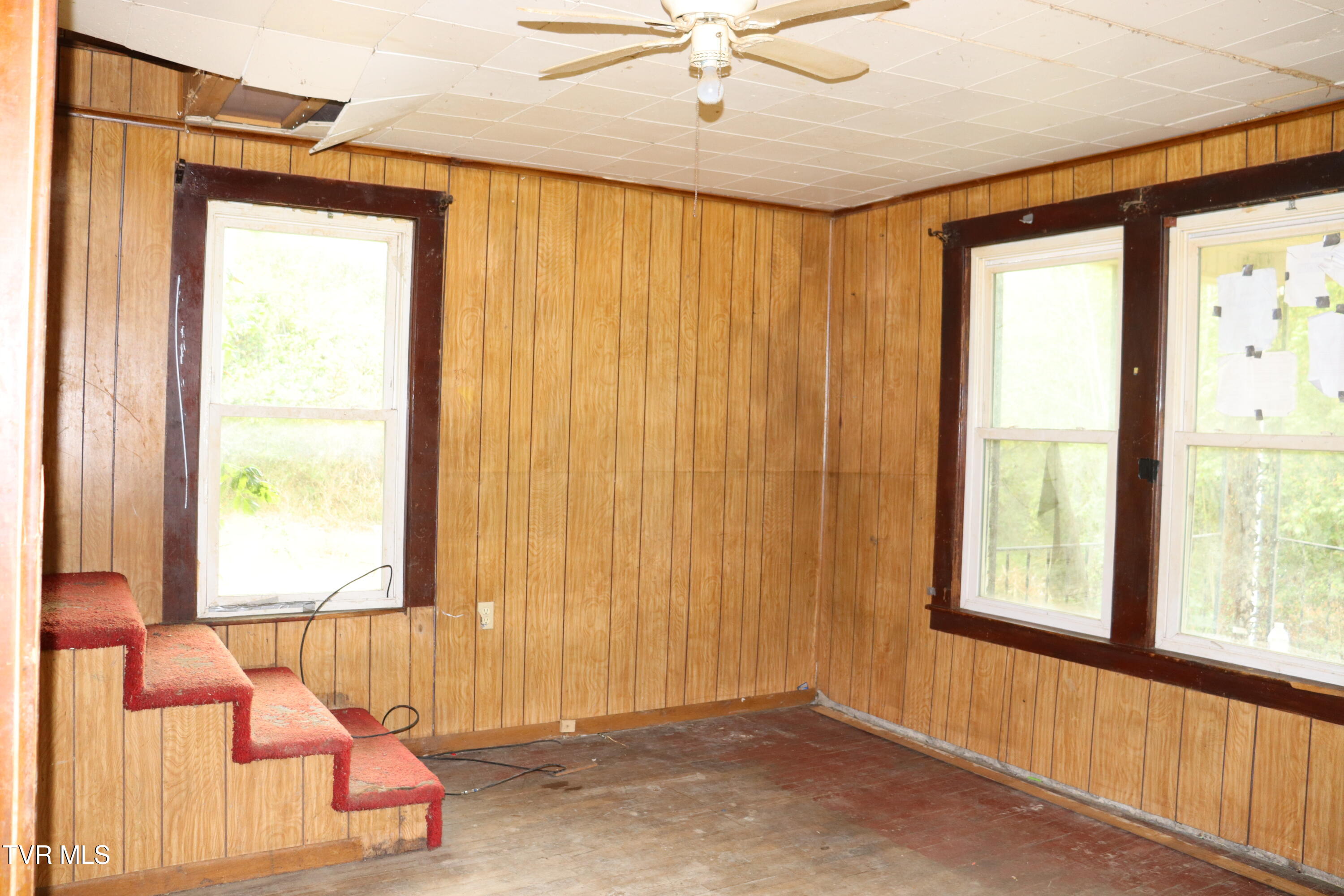 1033 Maple Gap Road Raven, VA 24639 - Photo 14 of 28 IMG_0235