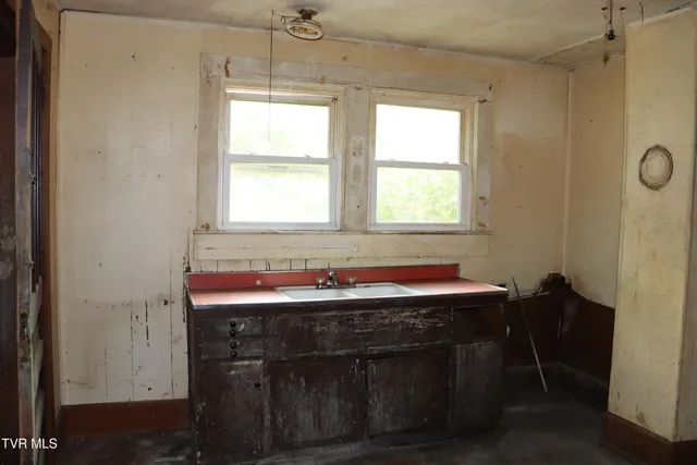 $25,000 | 1033 Maple Gap Road, Raven, VA 24639