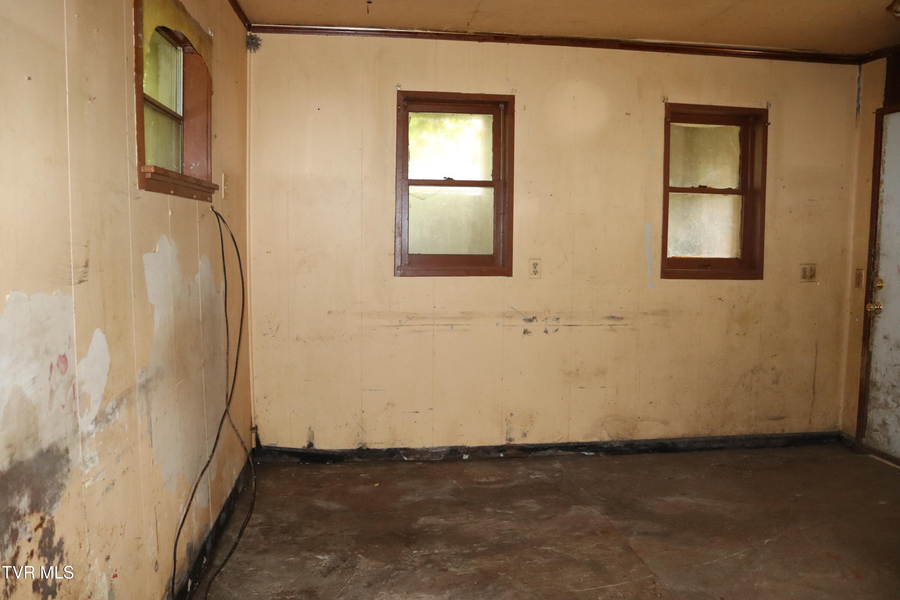 1033 Maple Gap Road Raven, VA 24639 - Photo 20 of 28 IMG_0243