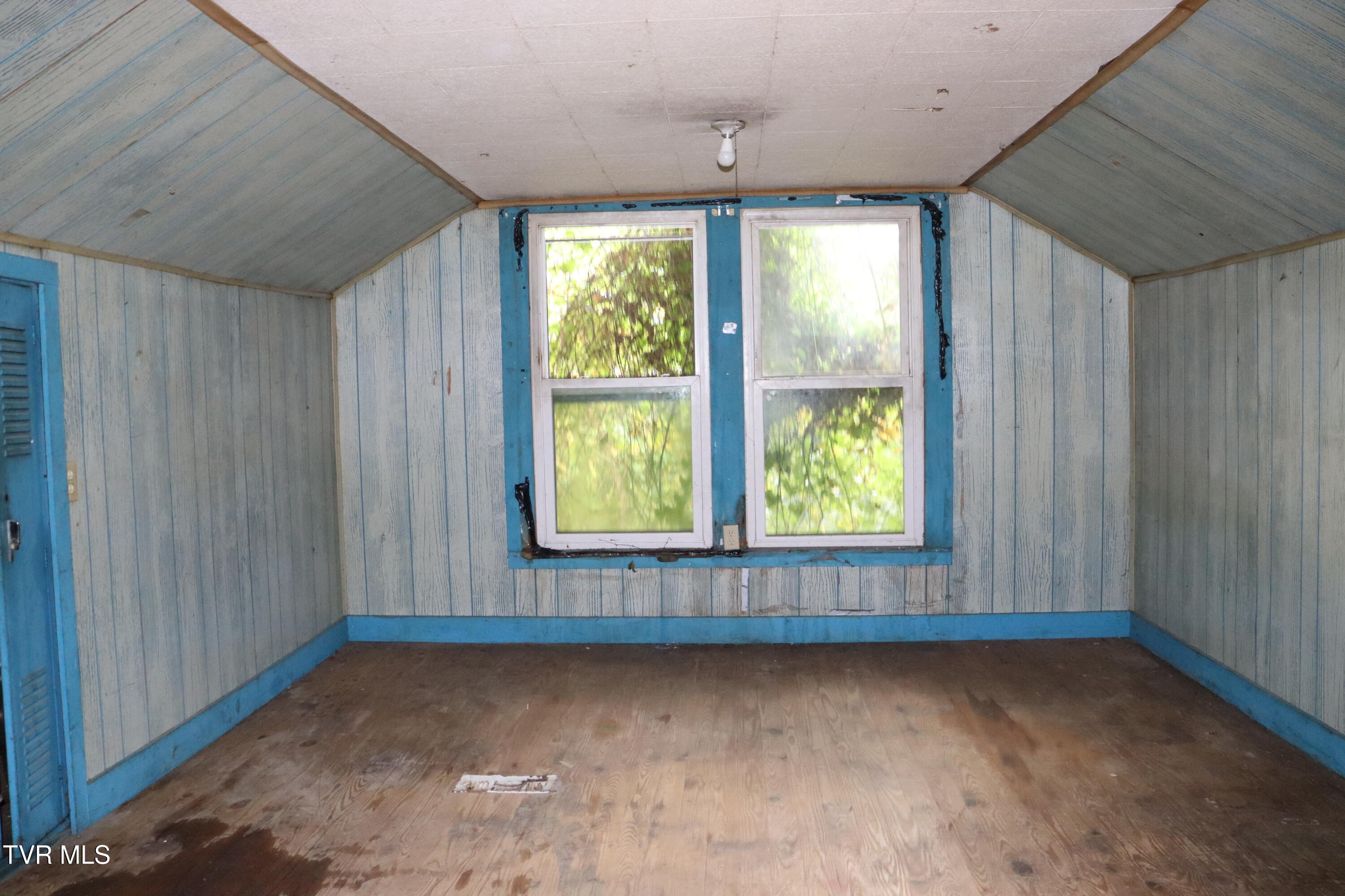 1033 Maple Gap Road Raven, VA 24639 - Photo 24 of 28 IMG_0265