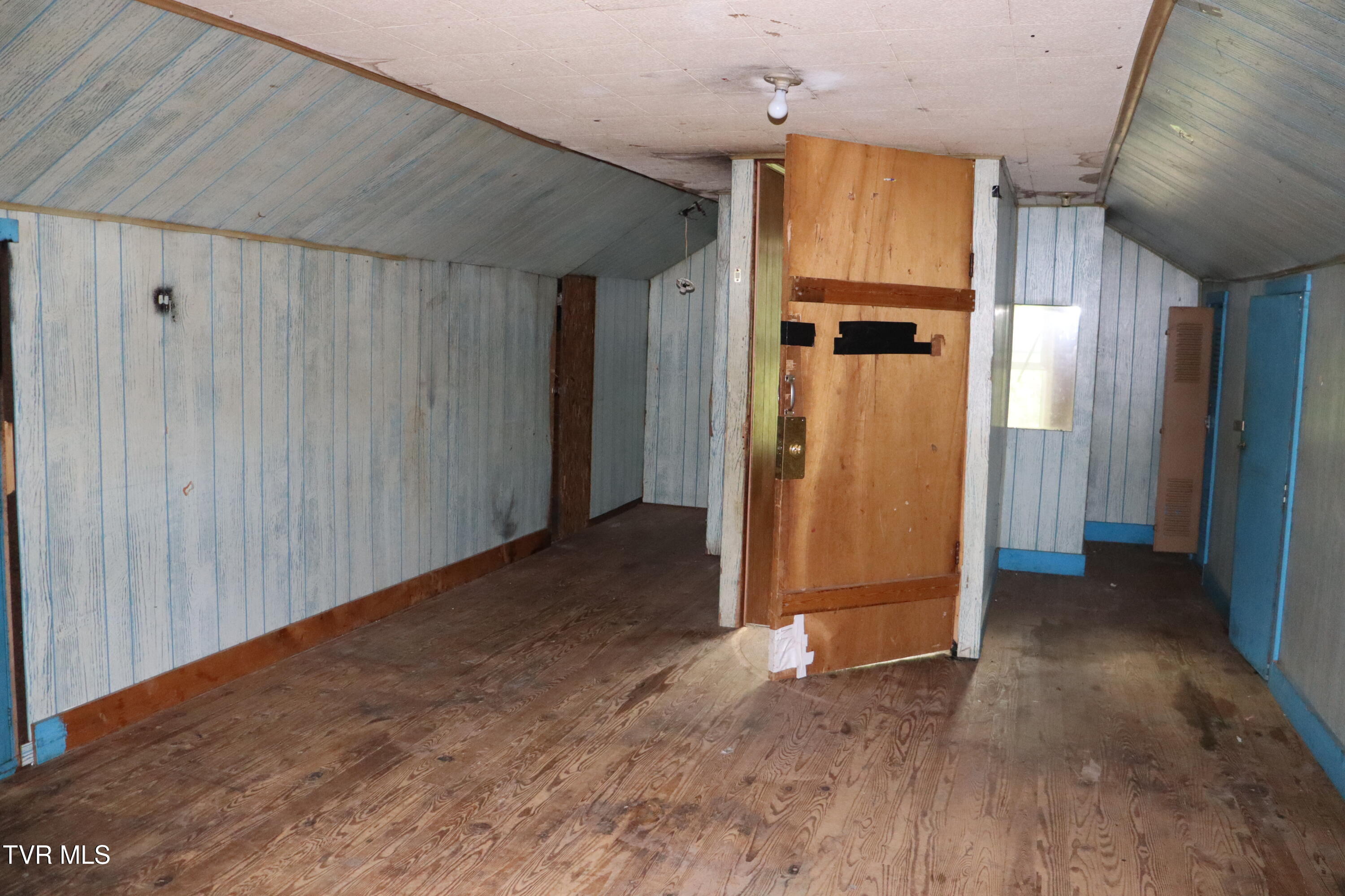 1033 Maple Gap Road Raven, VA 24639 - Photo 25 of 28 IMG_0266