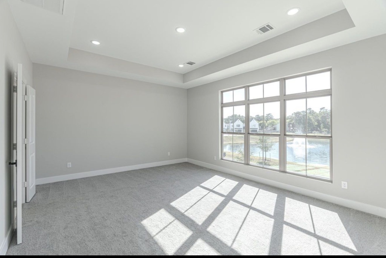 15038 Wunderlust Houston, TX 77069 - Photo 7 of 9 a view of an empty room with a window