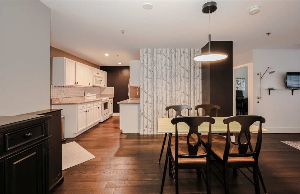 200 Market Street, Unit 3010 Lowell, MA 01852 - Photo 11 of 21