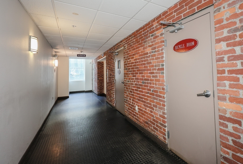 200 Market Street, Unit 3010 Lowell, MA 01852 - Photo 18 of 21