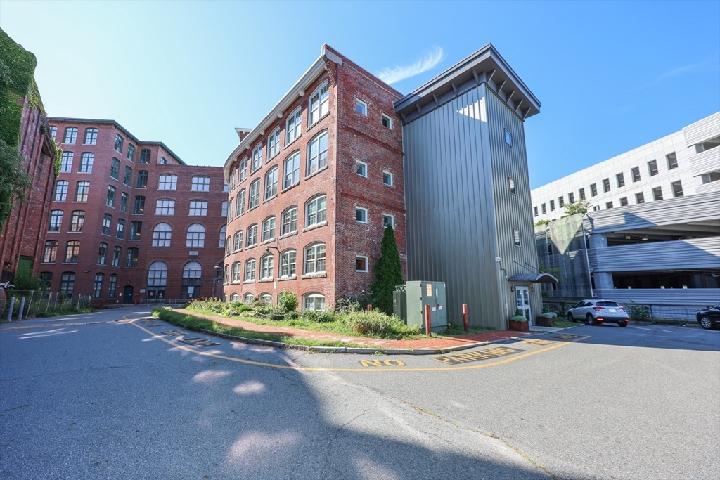 200 Market Street, Unit 3010 Lowell, MA 01852 - Photo 4 of 21