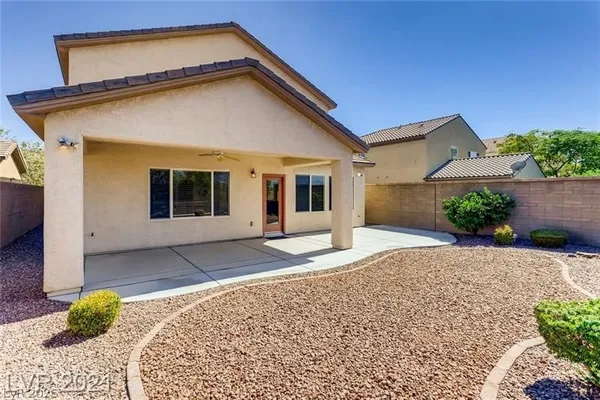 $2,400 | 2659 Lochleven Way, Henderson, NV 89044