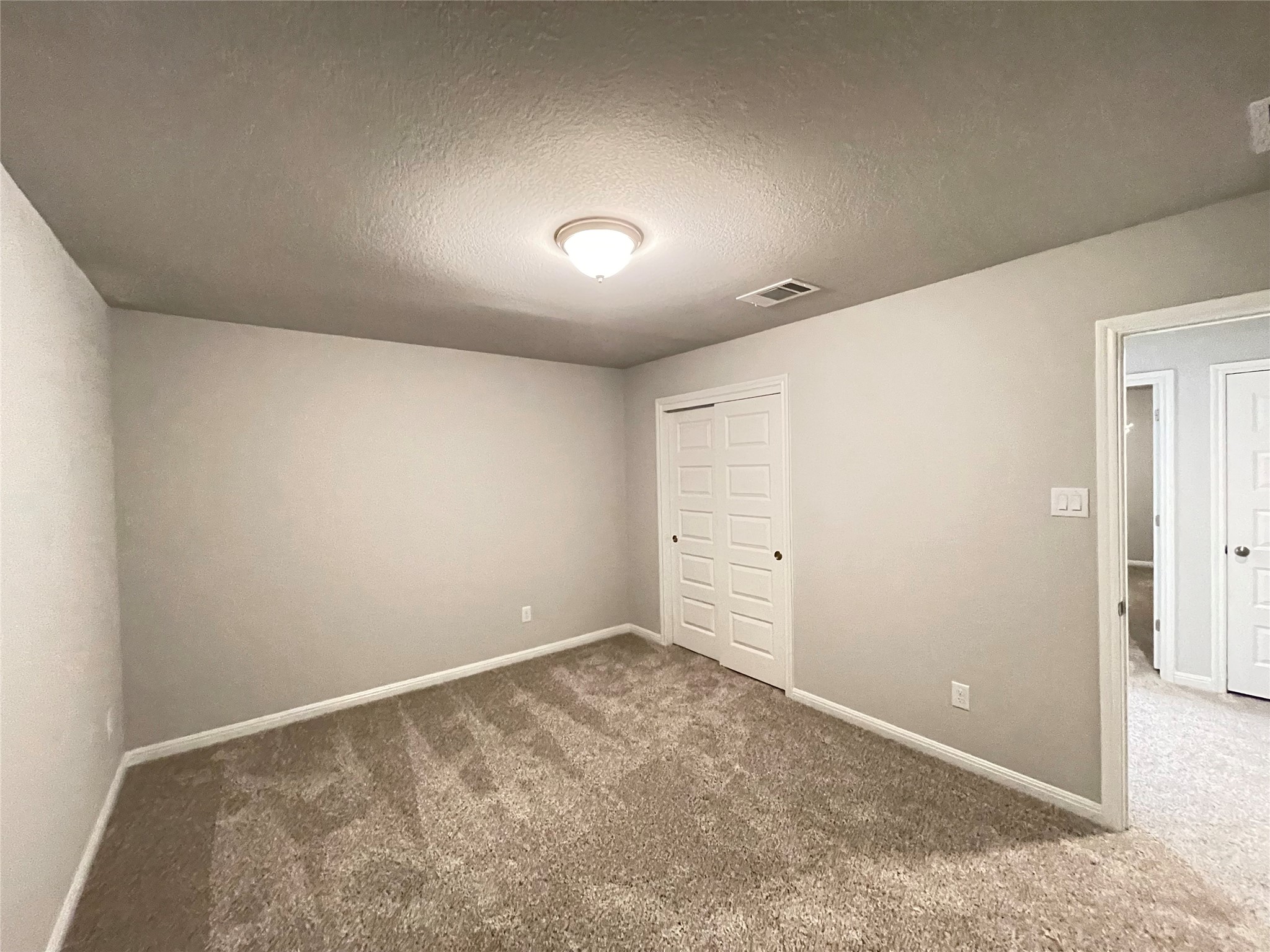 316 Mclintock Road Jarrell, TX 76537 - Photo 23 of 40 an empty room with a empty space