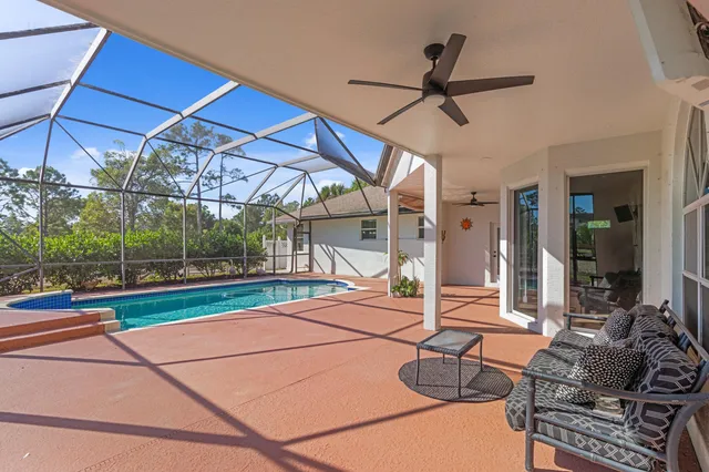 a view of outdoor space and porch