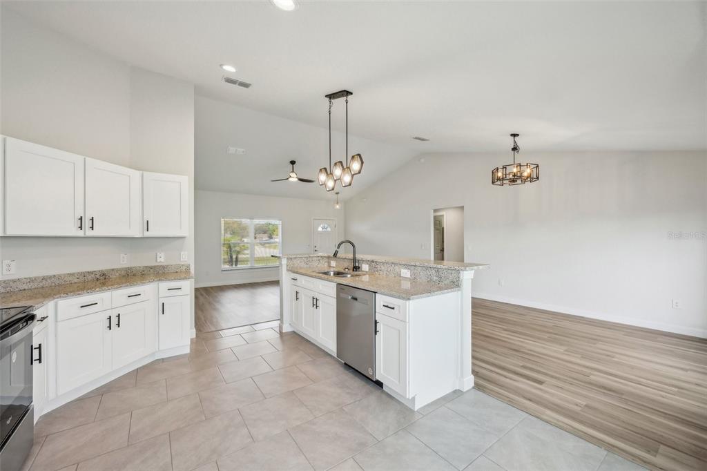 2575 Southeast 75th Boulevard Bushnell, FL 33513 - Photo 13 of 56