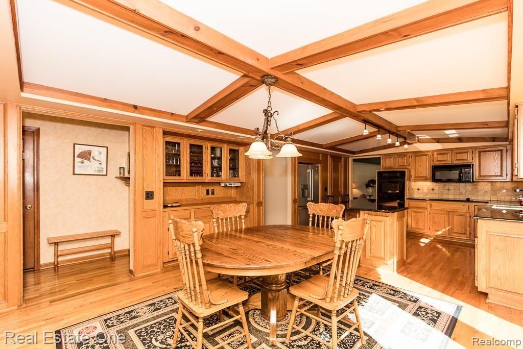 3656 Edinborough Drive Rochester, MI 48306 - Photo 17 of 30