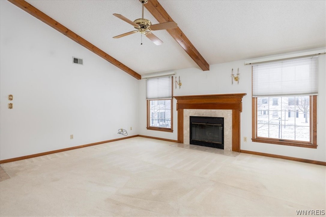 610 Youngs Road, Unit H Amherst, NY 14221 - Photo 5 of 19 Living Room