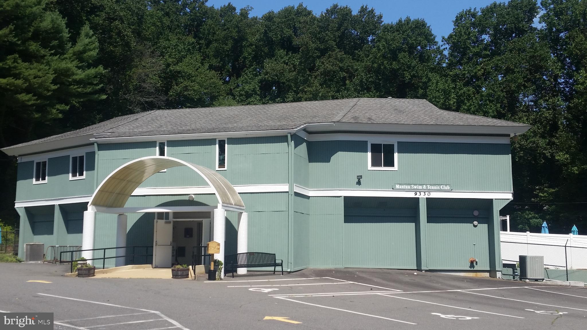 9348 Tovito Drive Fairfax, VA 22031 - Photo 24 of 31 Swim Club clubhouse - lots of parties