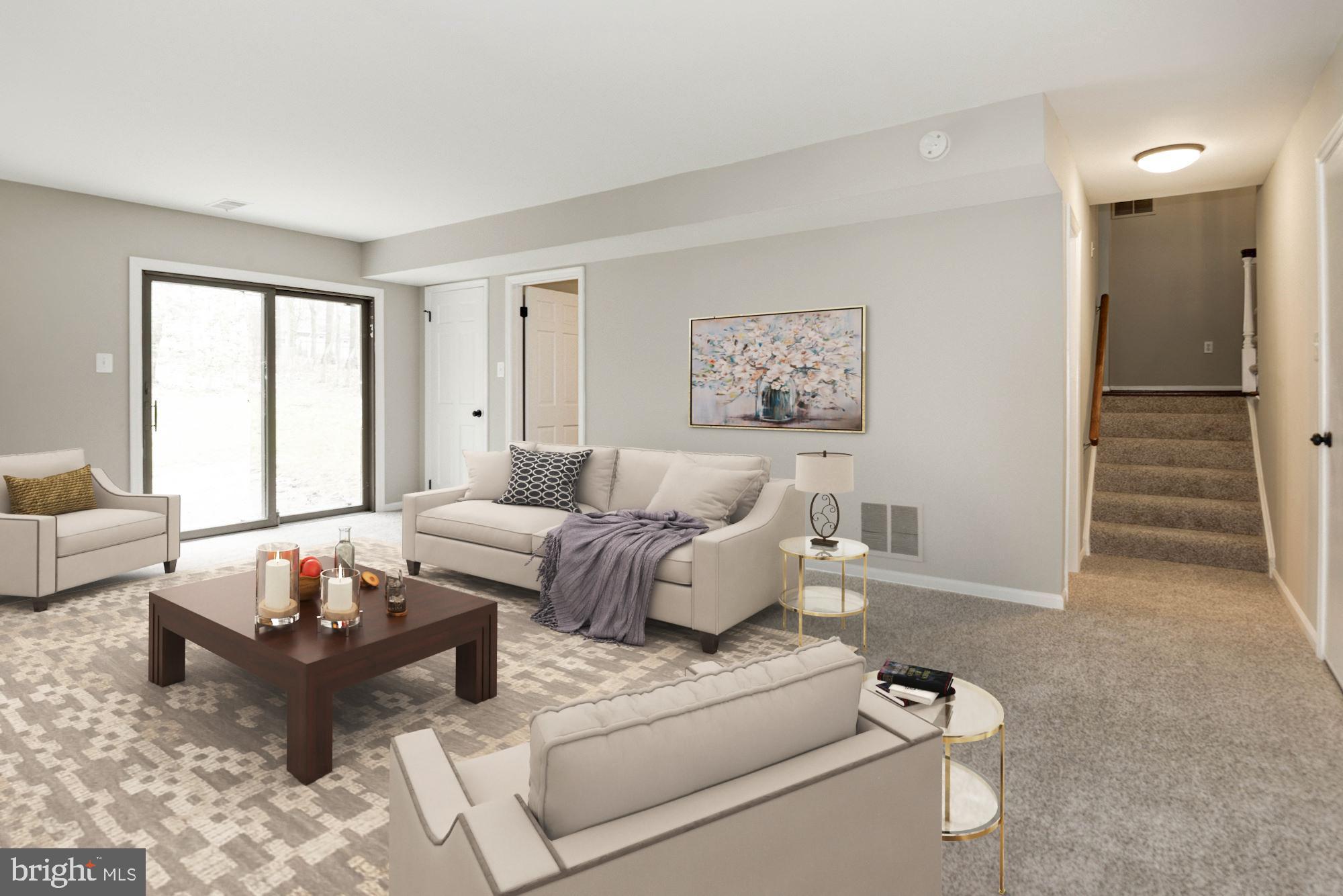 9348 Tovito Drive Fairfax, VA 22031 - Photo 10 of 31 Family Room - door to the yard