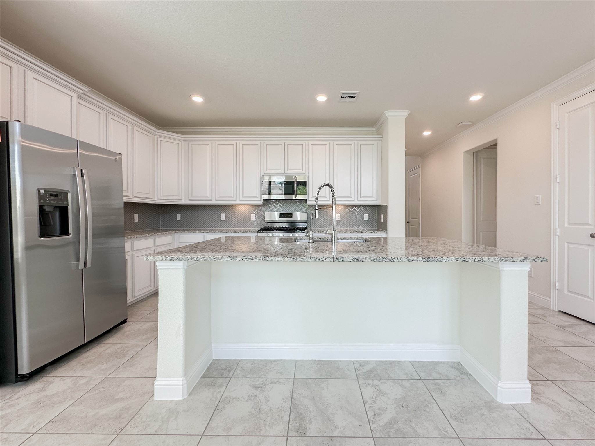 6710 Gallinas Way Spring, TX 77379 - Photo 7 of 31