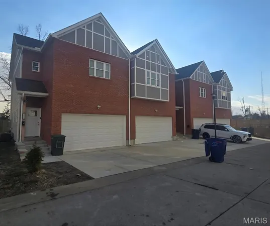 $98,000 | 5402 Delmar Court, St. Louis, MO 63112