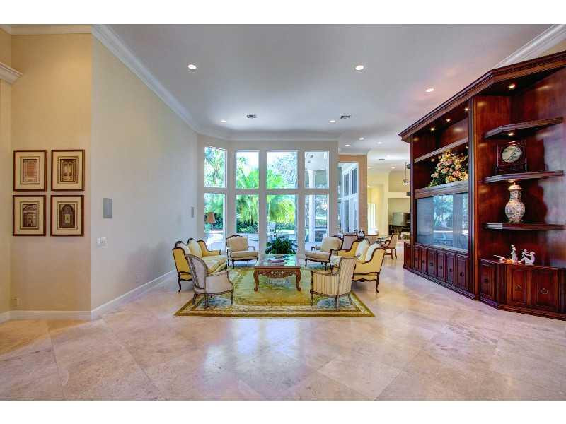 2676 Riviera Court Weston, FL 33332 - Photo 8 of 35 Living Room