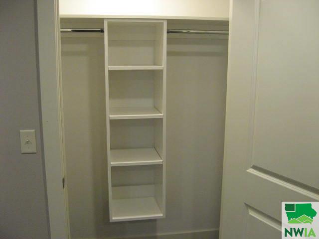 592 Colonial Street Sioux Center, IA 51250 - Photo 27 of 30 Gallery Image 27
