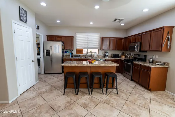 $505,000 | 3104 South Lois Lane, Gilbert, AZ 85295