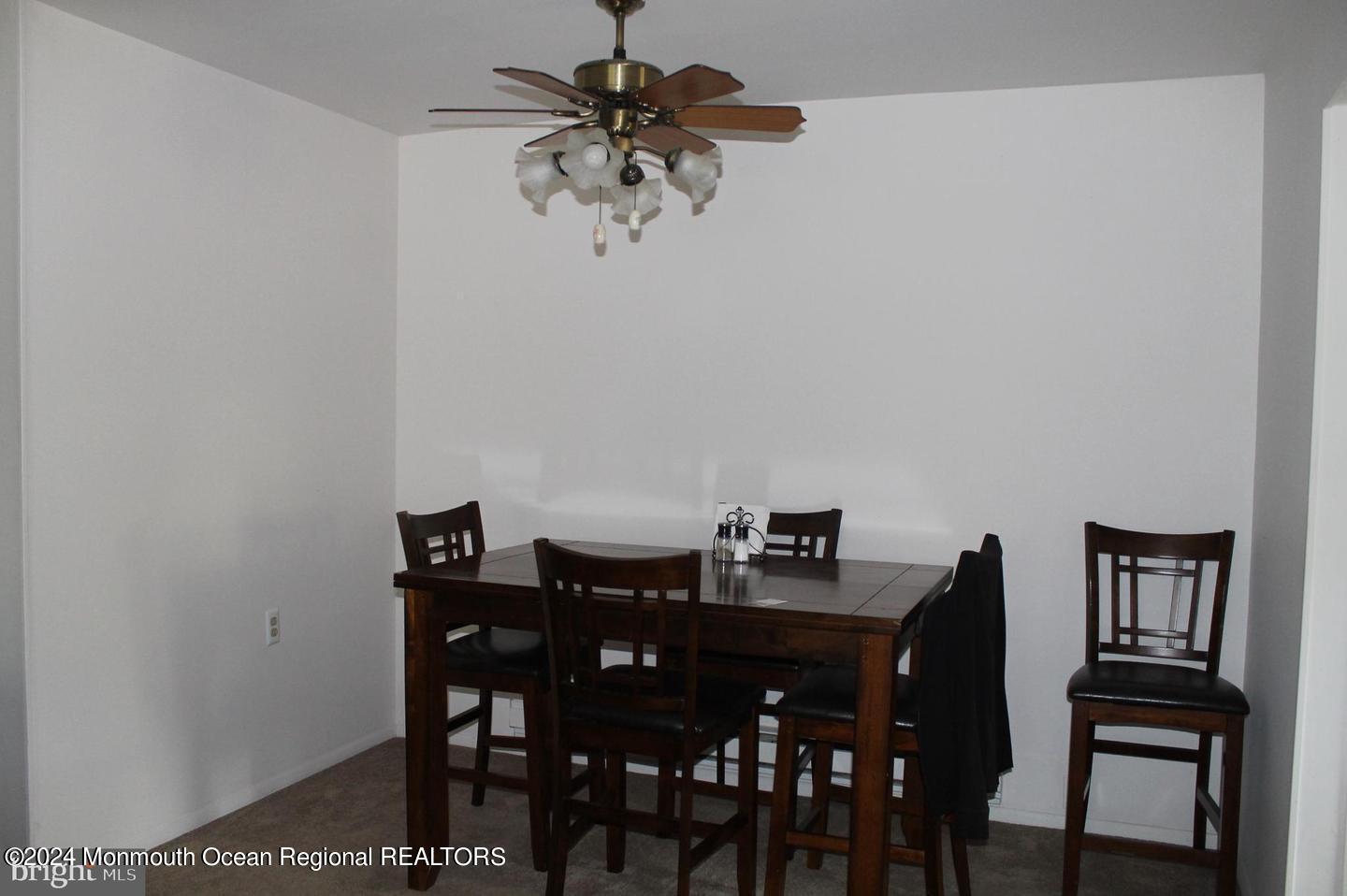 22 cranberry dining