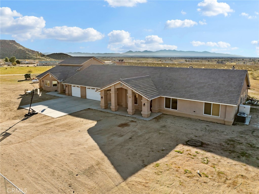 13850 Night Shade Road Apple Valley, CA 92307 - Photo 11 of 73