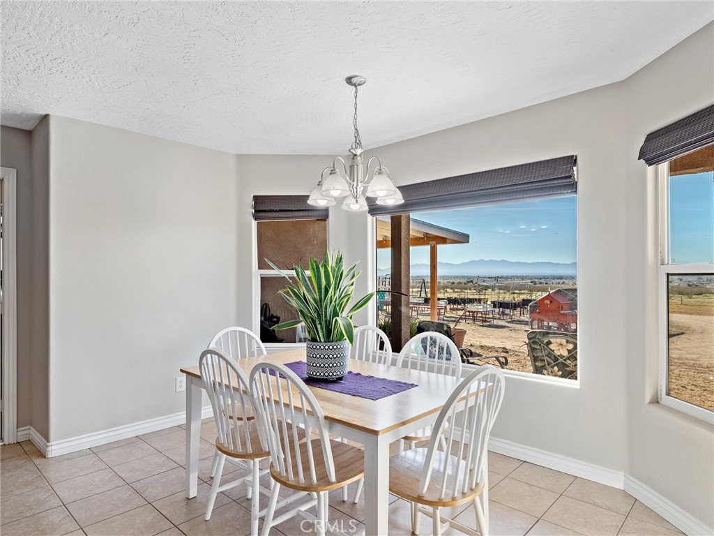 13850 Night Shade Road Apple Valley, CA 92307 - Photo 18 of 73