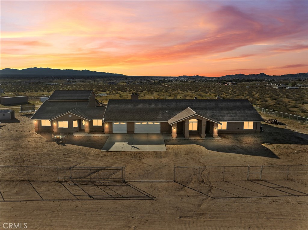 13850 Night Shade Road Apple Valley, CA 92307 - Photo 2 of 73