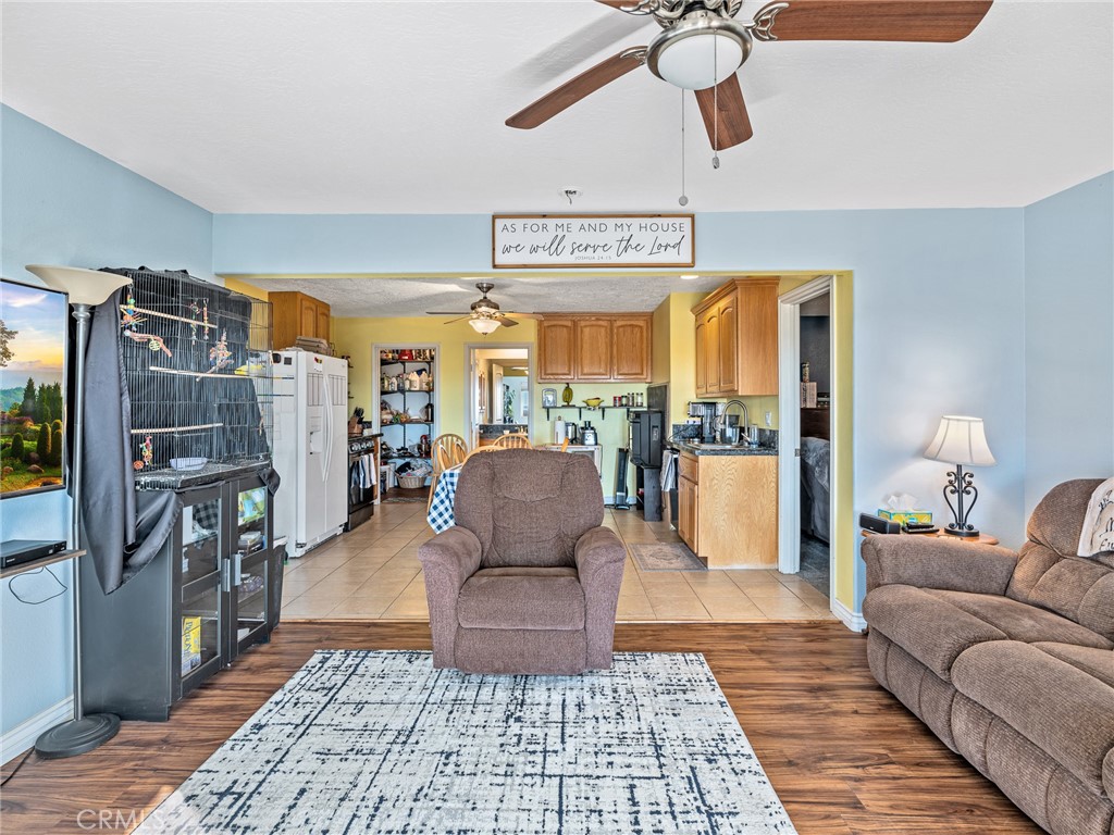 13850 Night Shade Road Apple Valley, CA 92307 - Photo 22 of 73