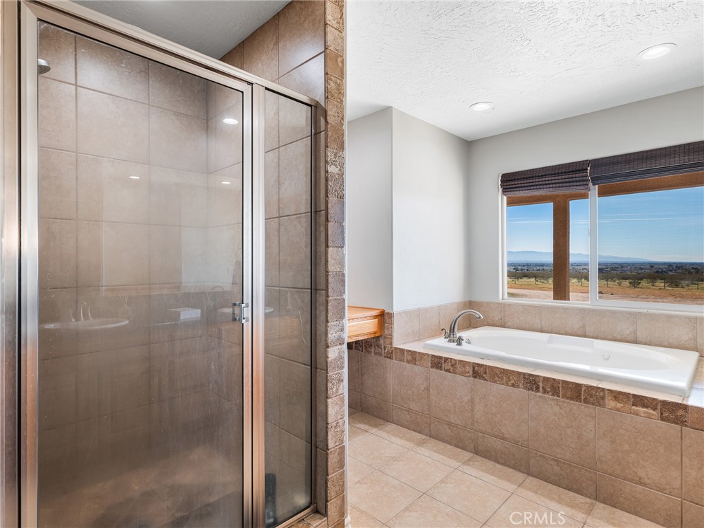 13850 Night Shade Road Apple Valley, CA 92307 - Photo 47 of 73