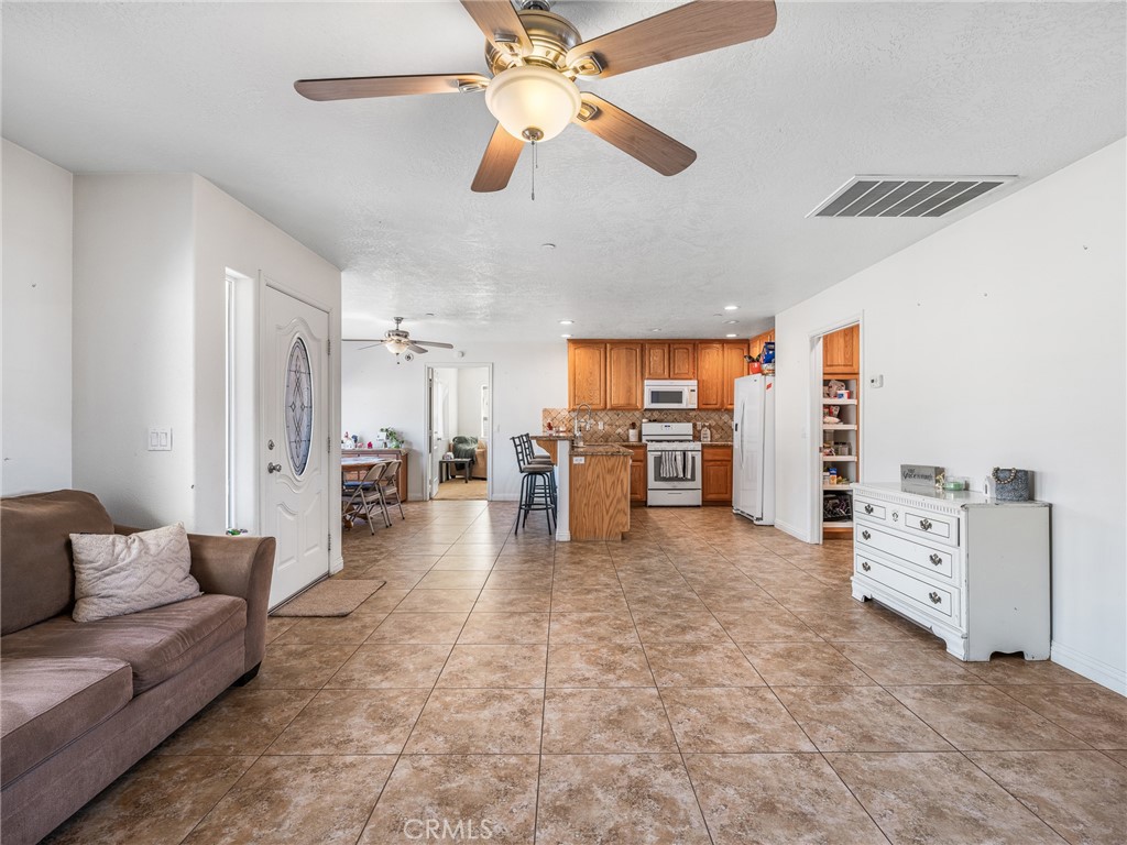 13850 Night Shade Road Apple Valley, CA 92307 - Photo 51 of 73 ADU -