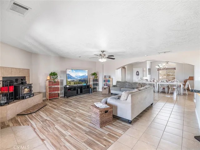 $894,000 | 13850 Night Shade Road, Apple Valley, CA 92307