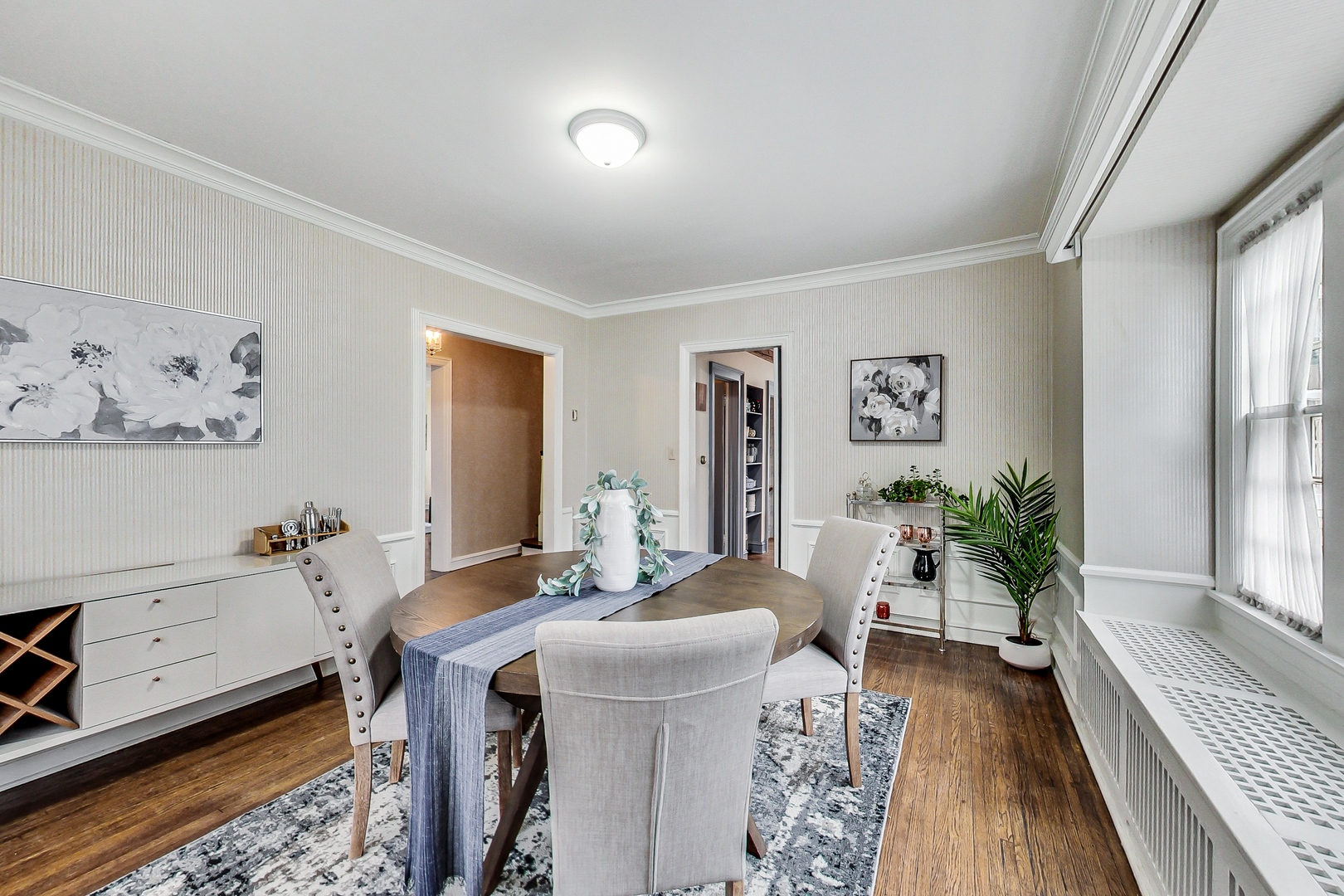 405 North Ashland Avenue Park Ridge, IL 60068 - Photo 11 of 30 a view of a living room and dining room