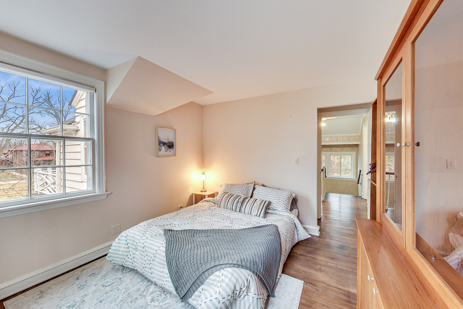 405 North Ashland Avenue Park Ridge, IL 60068 - Photo 21 of 30 a living room with a bed furniture and a window