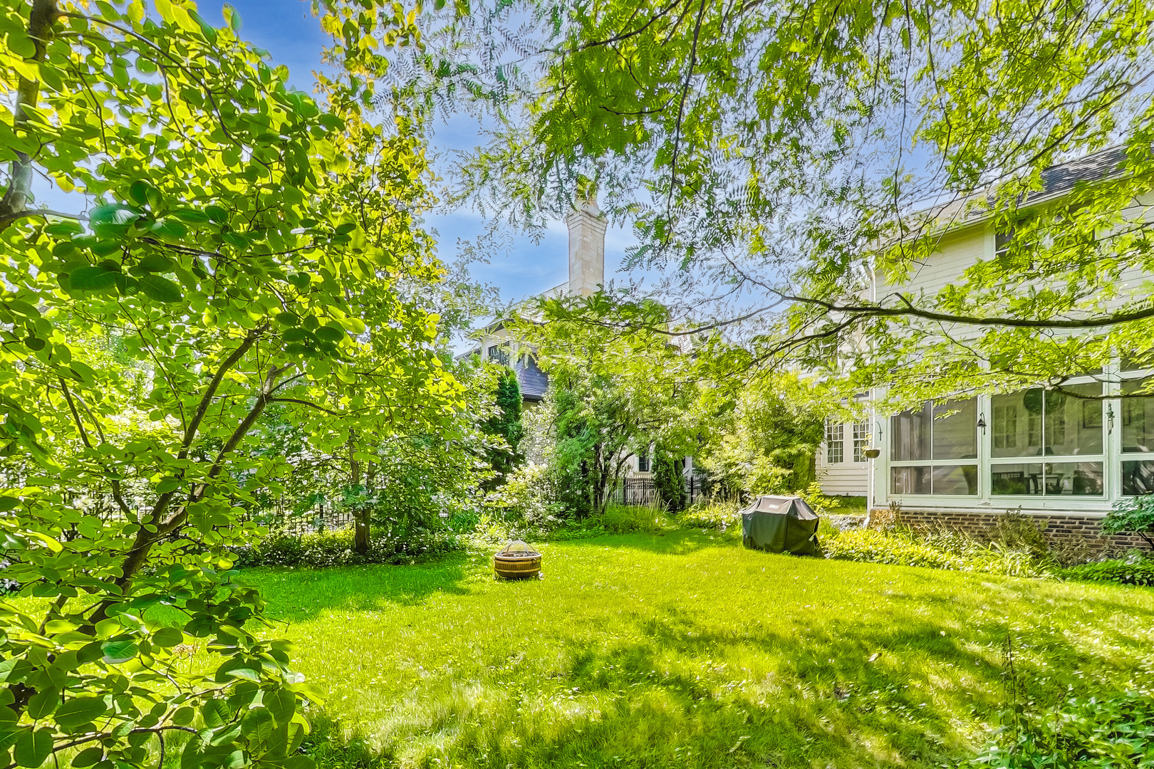 405 North Ashland Avenue Park Ridge, IL 60068 - Photo 28 of 30 a view of yard with swimming pool