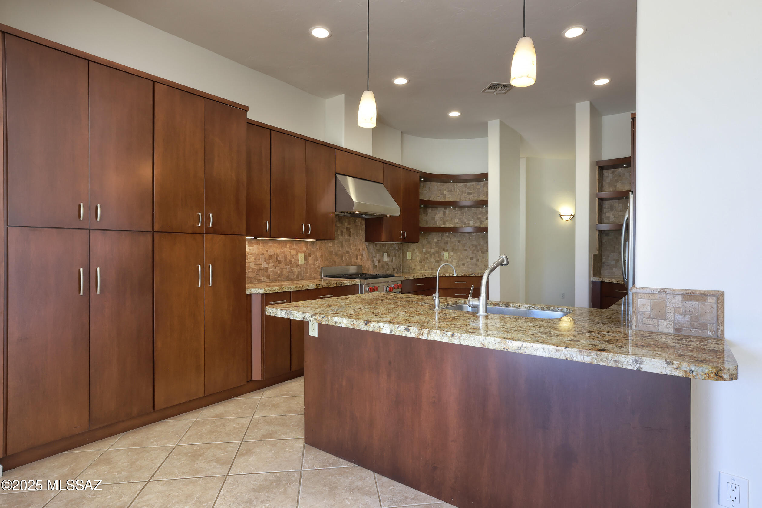 12510 North Piping Rock Road Tucson, AZ 85755 - Photo 14 of 47
