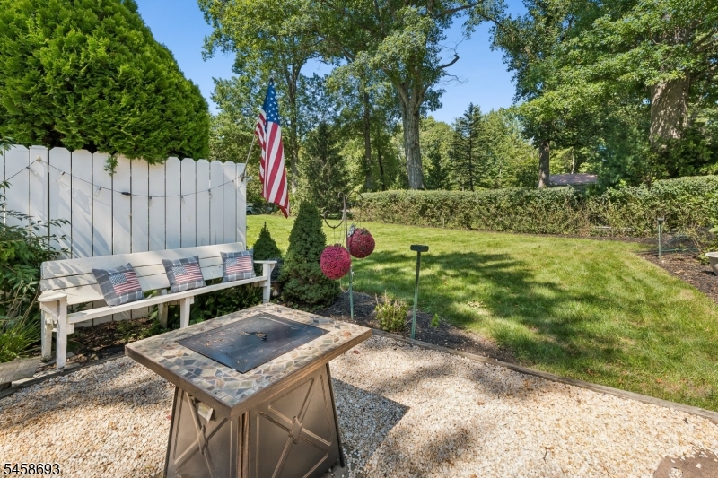 25 Swan Road Livingston, NJ 07039 - Photo 30 of 35 Gallery Image 30