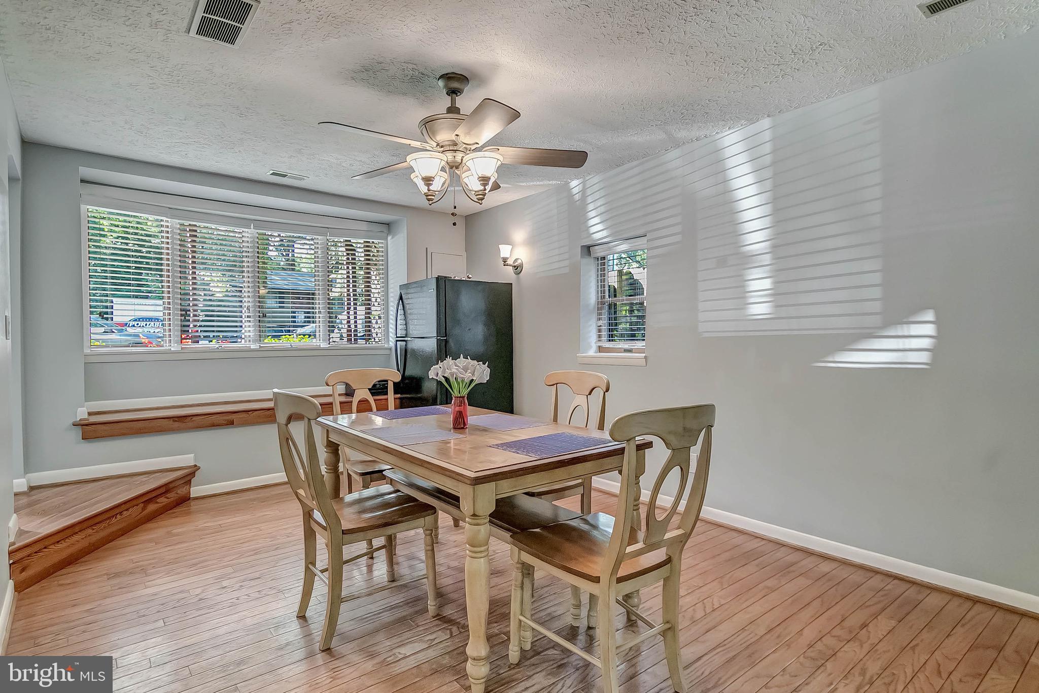 327 Dorchester Road Pasadena, MD 21122 - Photo 11 of 51 Gallery Image 11