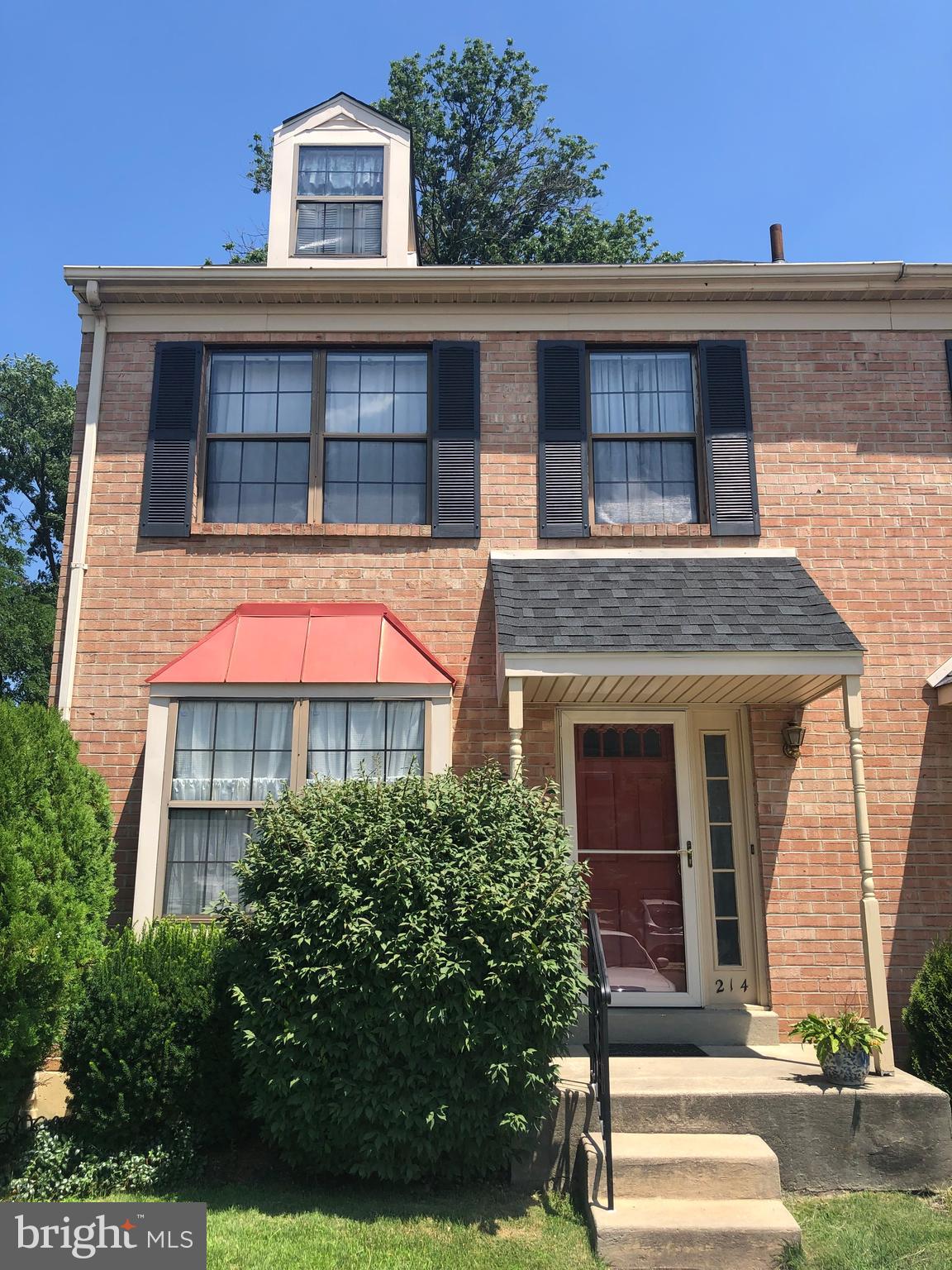 214 Aucott Road Brookhaven, PA 19015 - Photo 1 of 17 Gallery Image 1