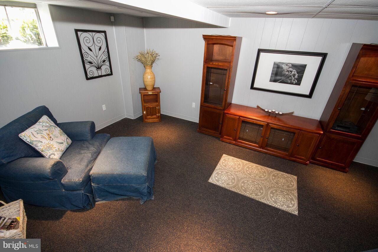58 Dungarrie Road Baltimore, MD 21228 - Photo 25 of 30 Family Room
