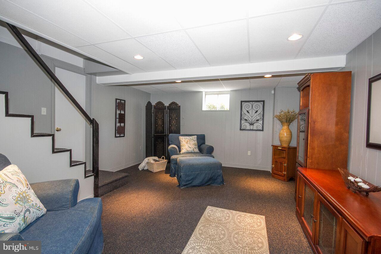 58 Dungarrie Road Baltimore, MD 21228 - Photo 26 of 30 Family Room