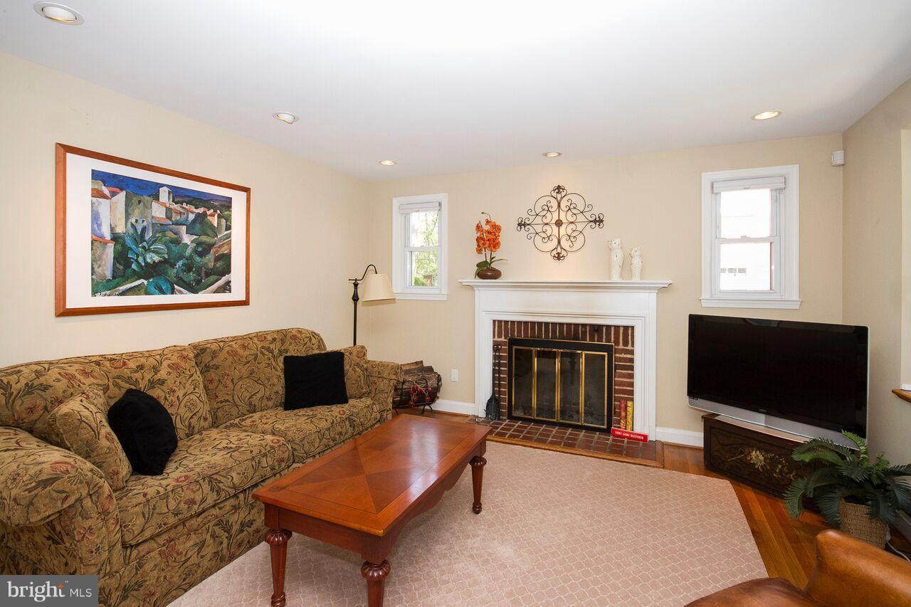 58 Dungarrie Road Baltimore, MD 21228 - Photo 4 of 30 Living Room with fireplace