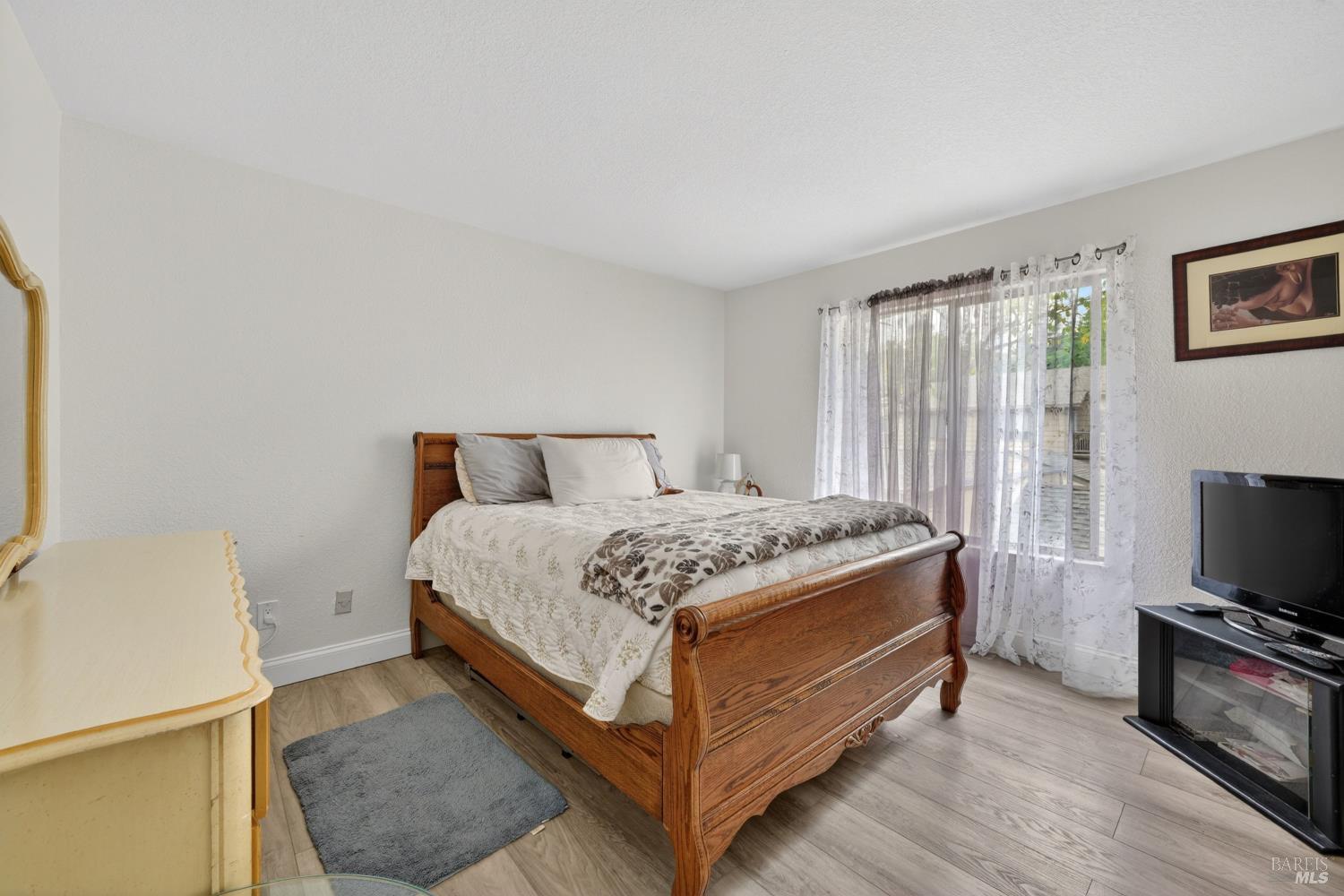 810 Dover Hercules, CA 94547 - Photo 11 of 36