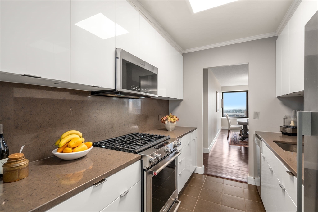 85 East India Row, Unit 28F Boston, MA 02110 - Photo 10 of 24
