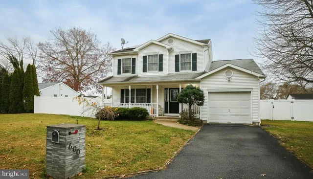 $599,000 | 600 Lawrence Avenue, Toms River, NJ 08757