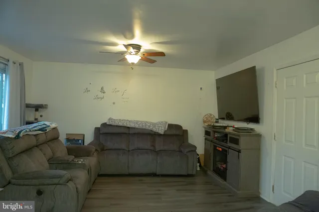 $599,000 | 600 Lawrence Avenue, Toms River, NJ 08757