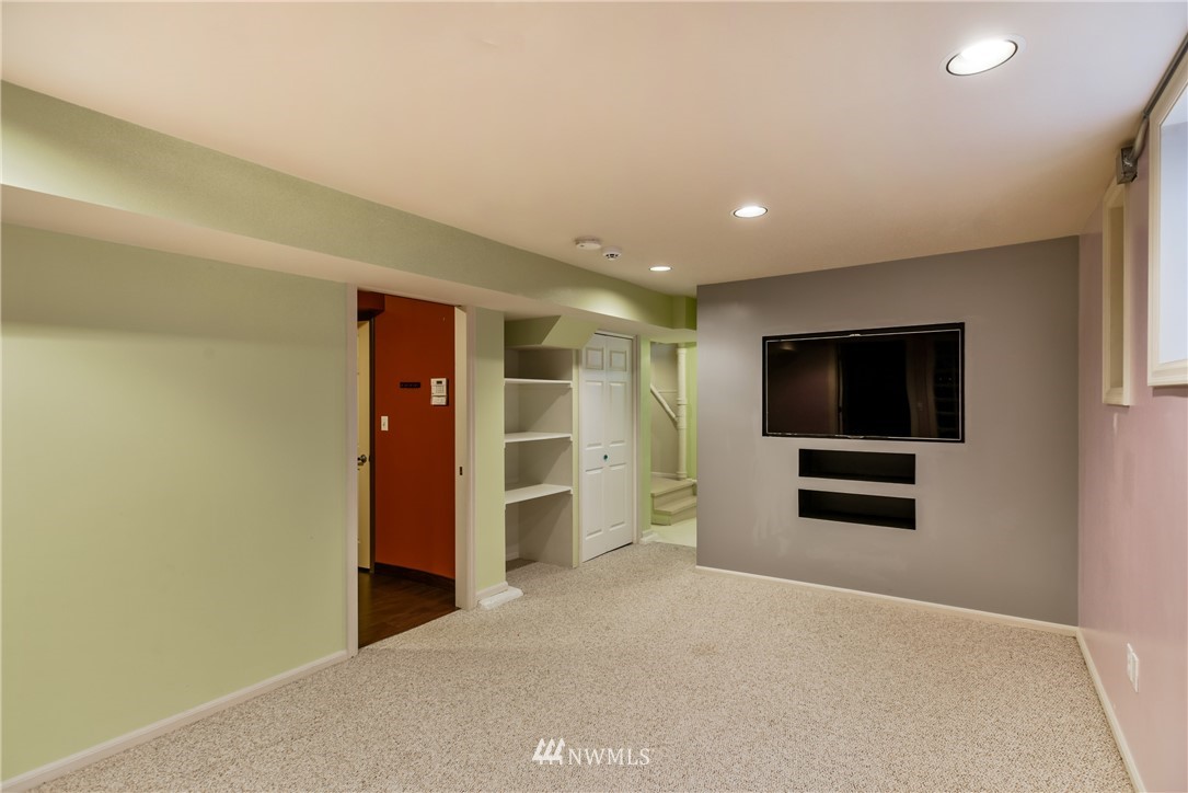 929 North 84th Street Seattle, WA 98103 - Photo 23 of 24 Gallery Image 23